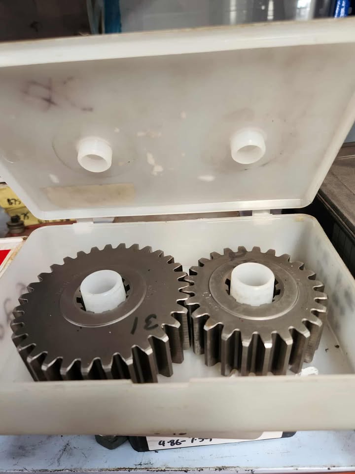 Used  10 Spline Quick Change gear set 4